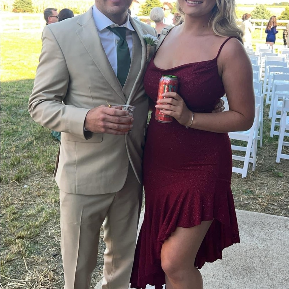 Elegant Burgundy Spaghetti Strap Dress